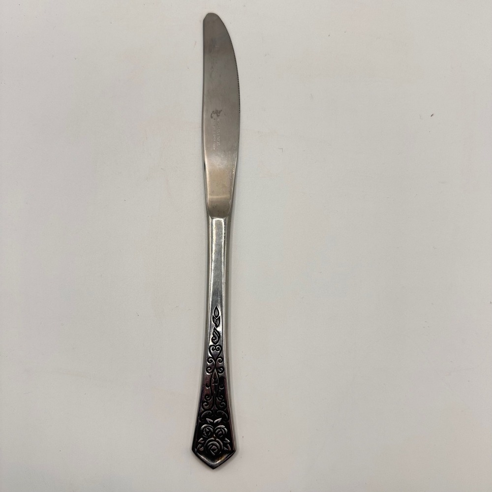 Oxford Hall‎ Stainless Japan Rose Queen's Tapestry Serrated Dinner Knife Vintage